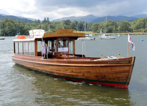 Queen of the lake full boat