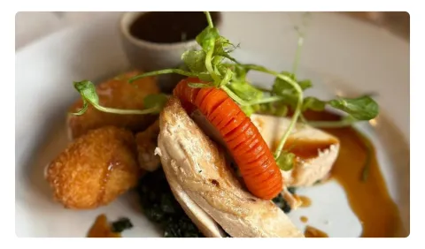 Lamplighter Sunday lunch