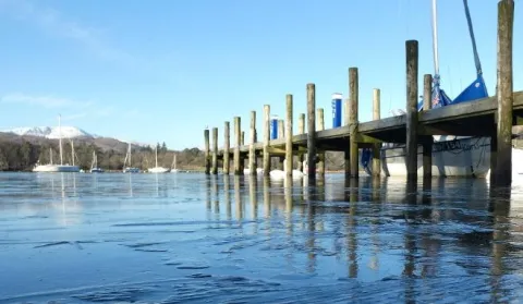 Frozen windermere news web 05