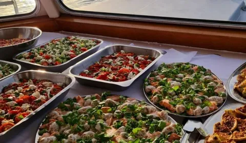 Buffet Cruise news images 2022 03