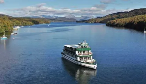 Nigel visit england news image 02opt