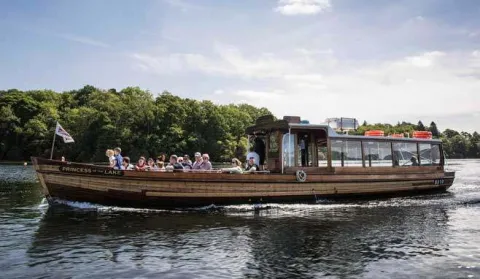 Top ten attraction news 03