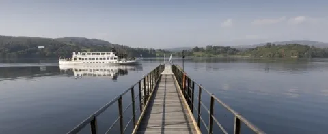 Japanese website bottom banner optimised