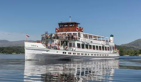 Flying the flag news 03