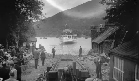 Teal TLC Winter News 04