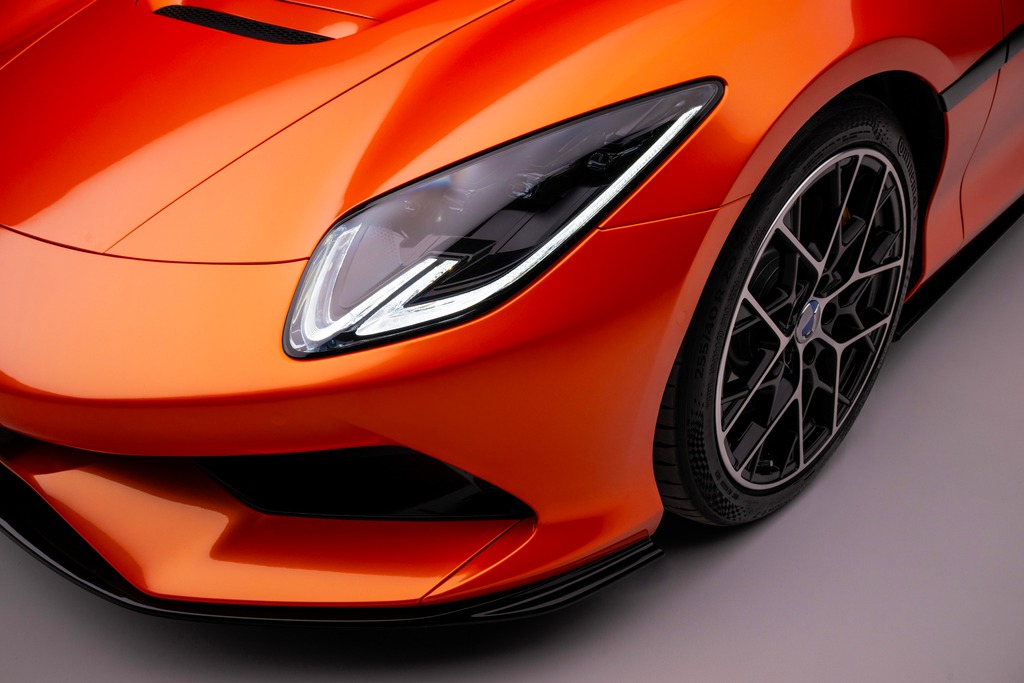 DENZA Z Coupe