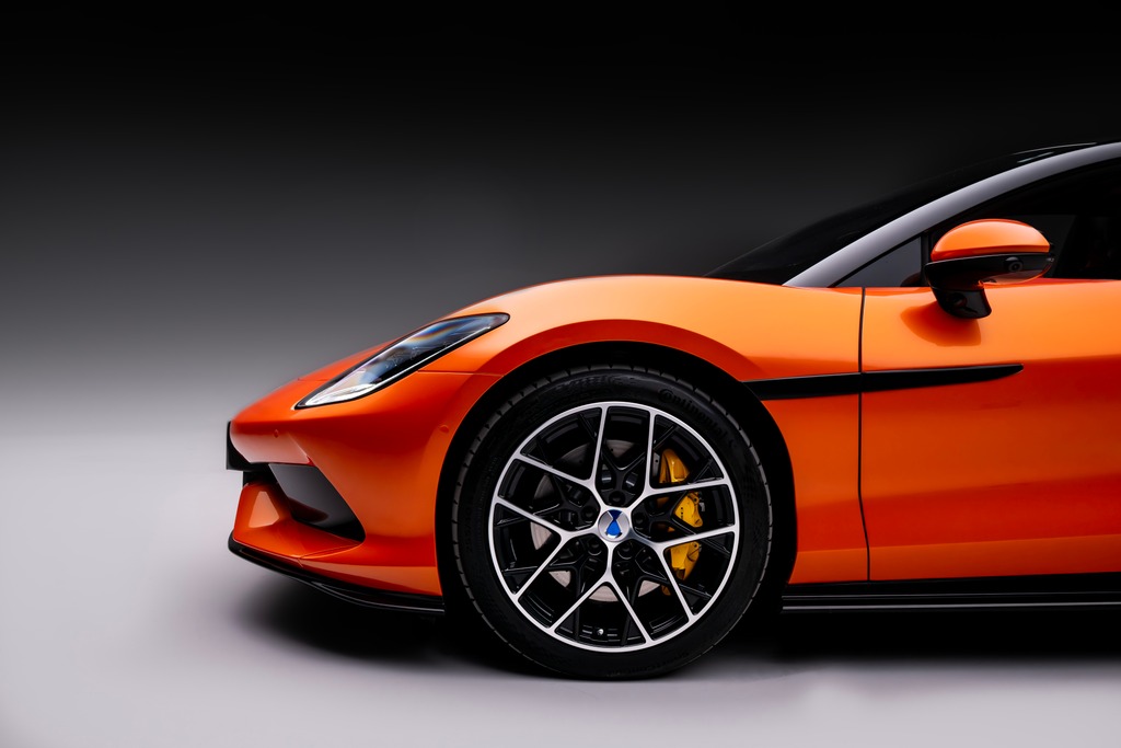 DENZA Z Coupe
