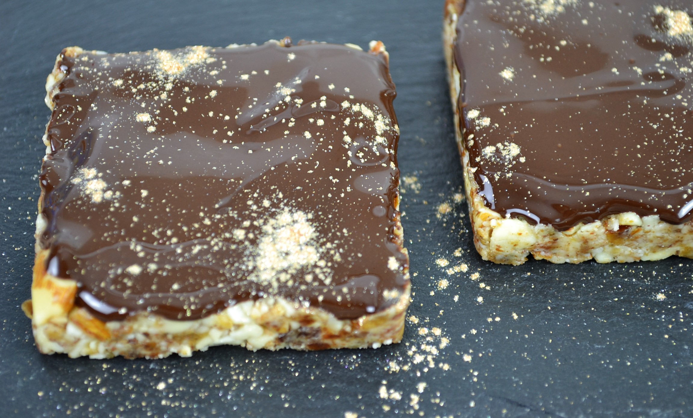 Cardamom & Almond Chocolate Vegan Bars Cardamom and Almond Chocolate Vegan Bars