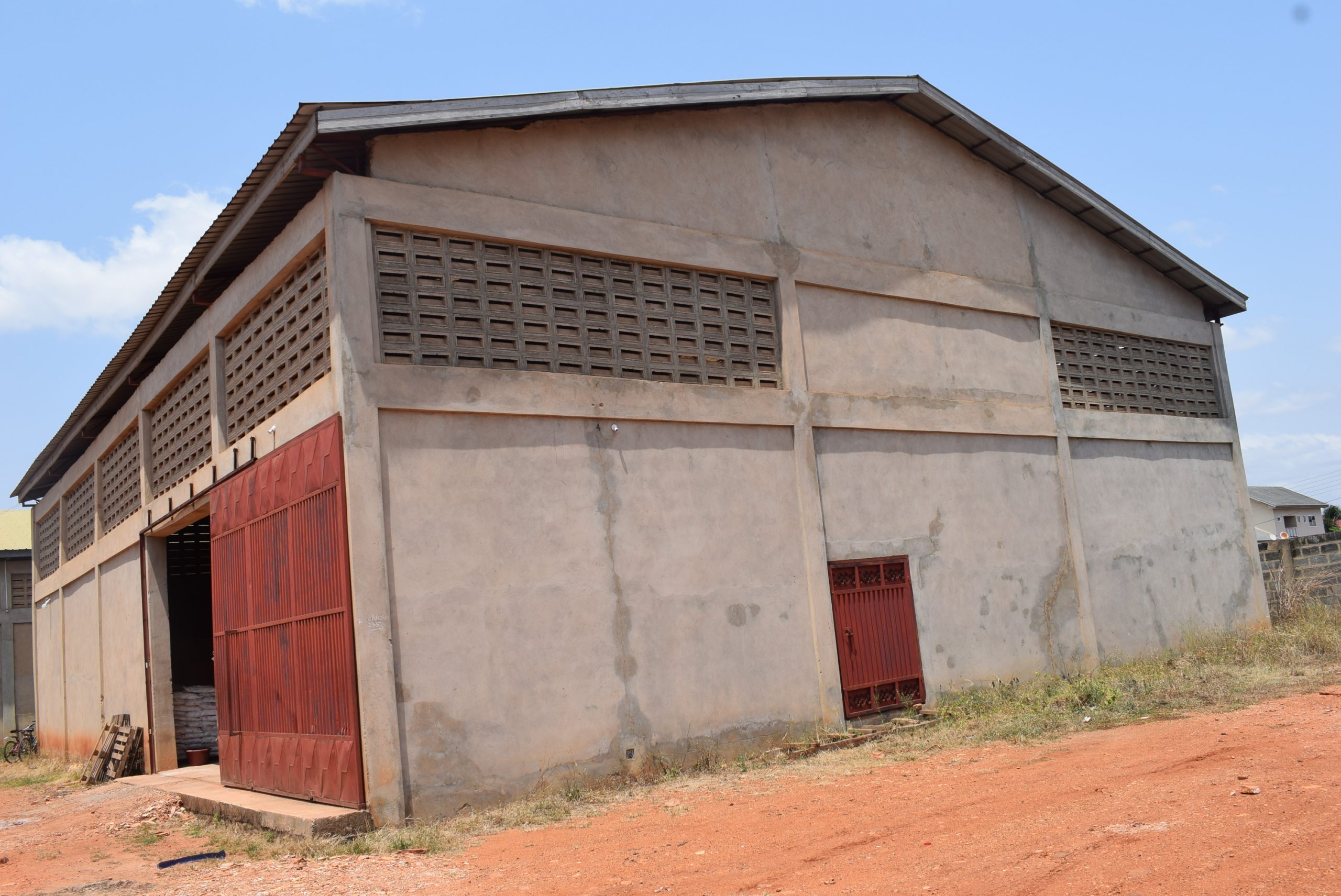 warehouse for rent in tema