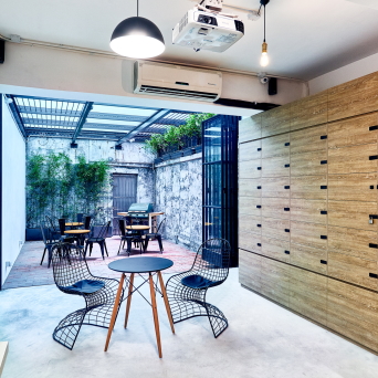 511 Queen's Road West