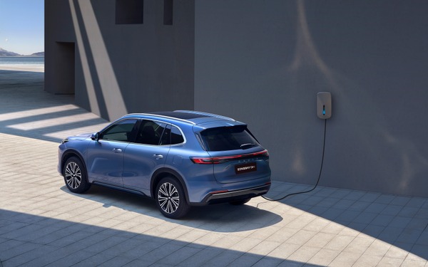 Geely Auto UK reveals powertrain specifications of new Starray EM-i Super Hybrid PHEV SUV