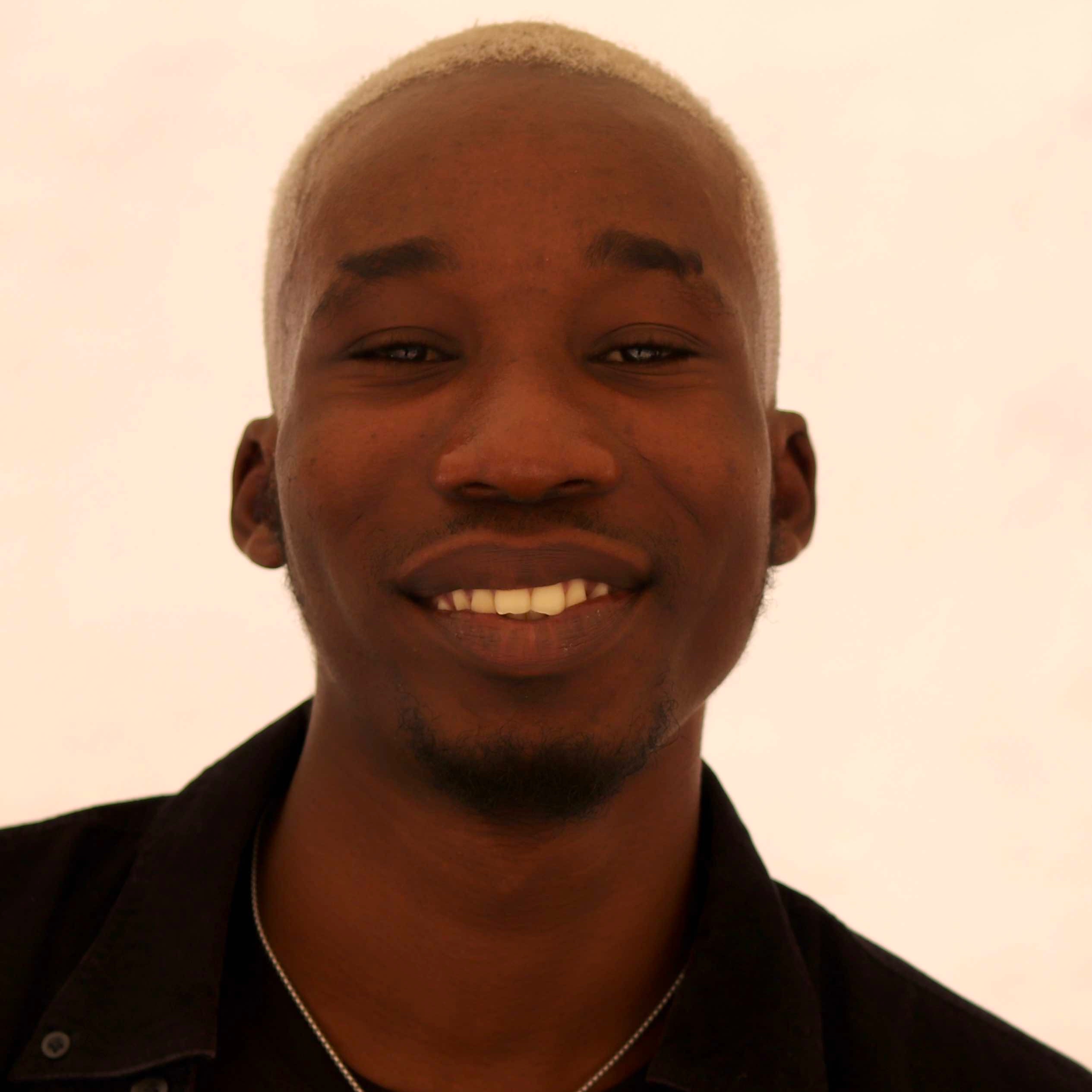 Clinton TIVERE NAKPODIA