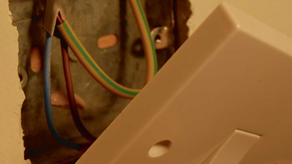How to fit replacement wall switches