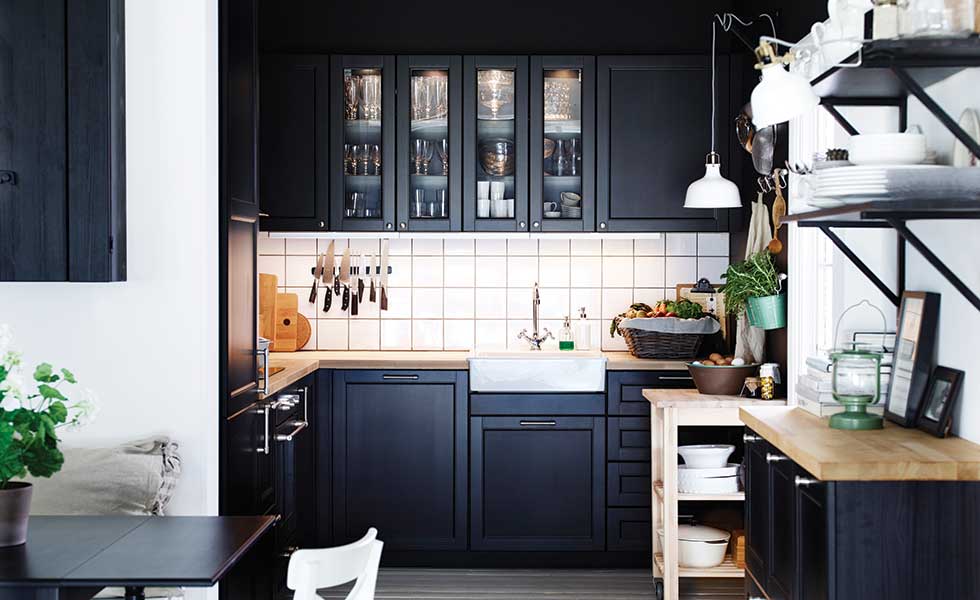 Ikea’s Laxarby Kitchen doors and drawer fronts with Metod cabinets