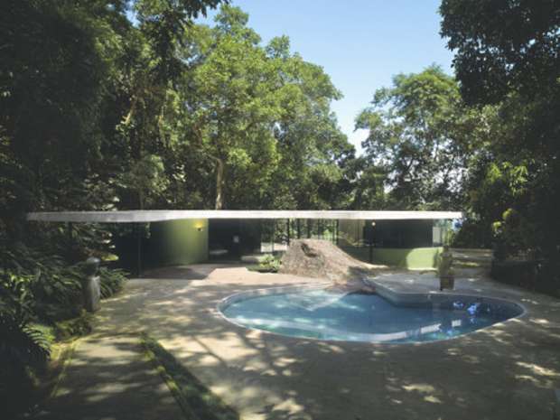 canoas-house-rio-de-janeiro-exterior-with-swimming-pool-architect-oscar-niemeyer