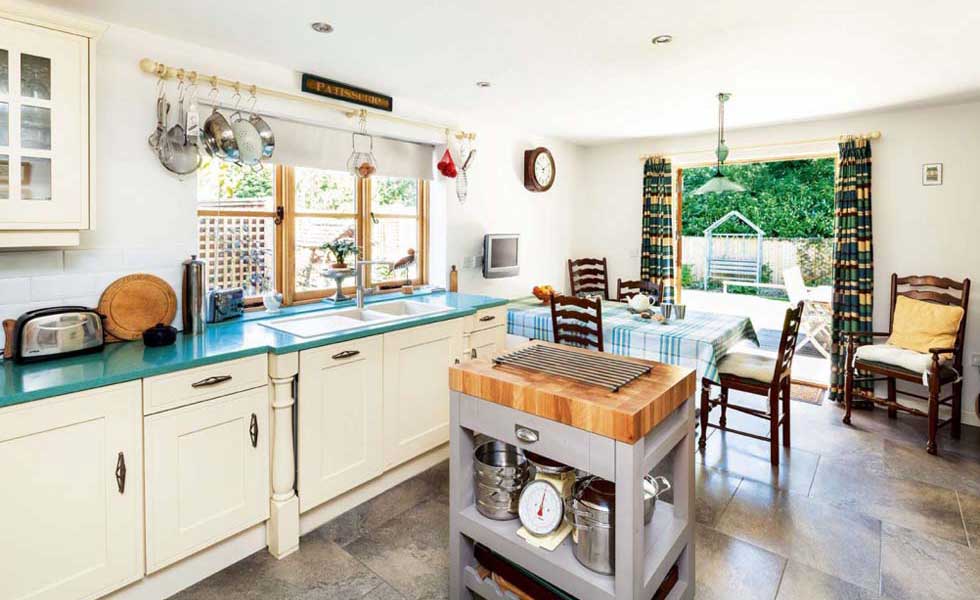 freestanding kitchen island in a self build kitchen