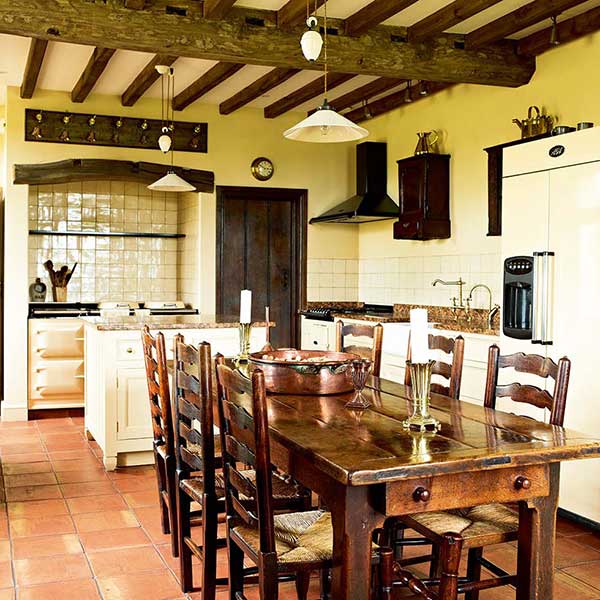 traditional country kitchens build in breakfast bar new build stately home with traditional country style kitchen 25 great countrystyle kitchens homebuilding renovating traditional country kitchens build in breakfast bar new build stately home with traditional country style kitchen 25 great countrystyle kitchens homebuilding renovating