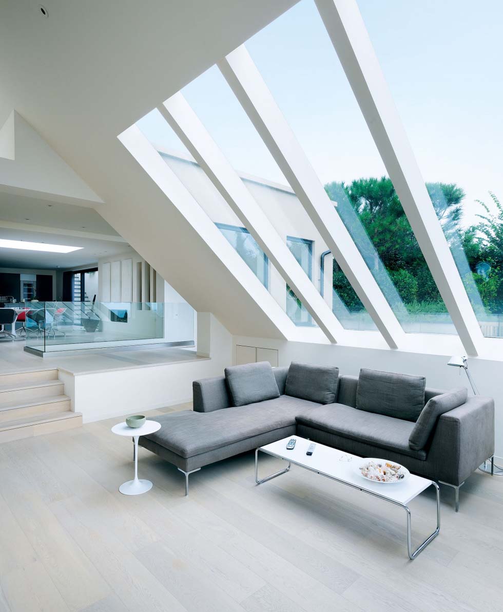 Engineered white oak boards create a laid-back feel