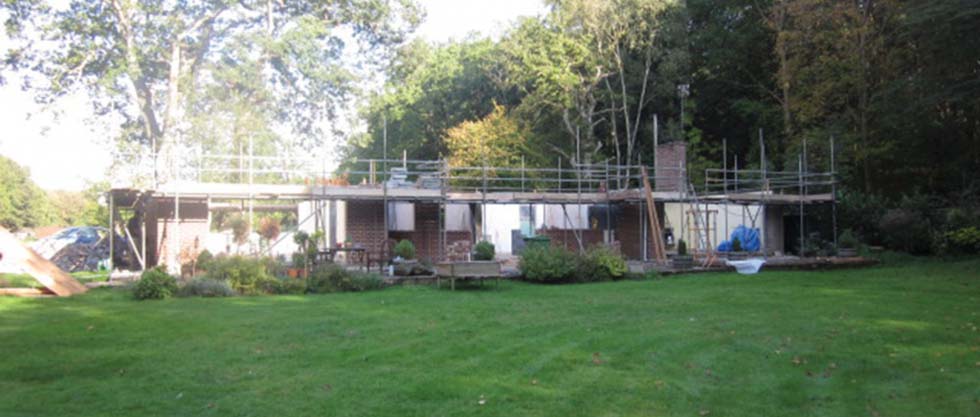 Removing the roof of the bungalow