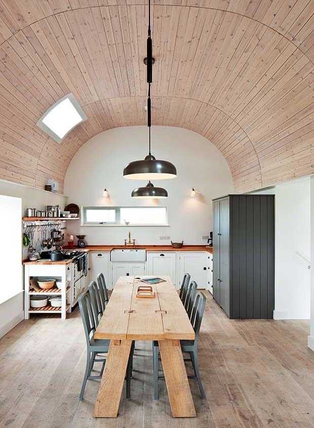 Kitchen with a barrel ceiling