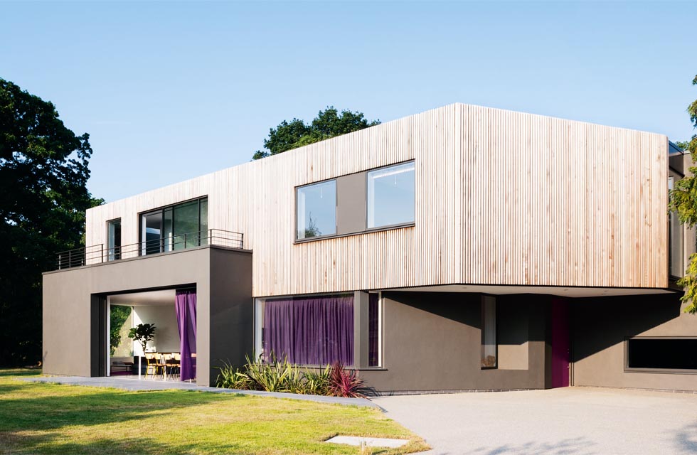 A contemporary new-build on an urban plot