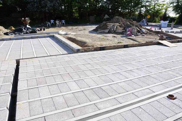 block and beam floors being laid for hemcrete self build