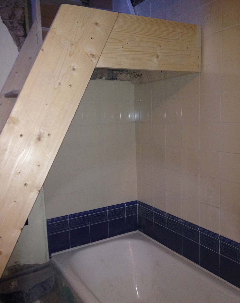 pine stars built over a bath
