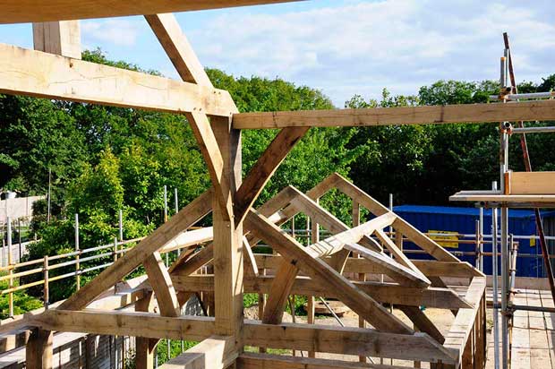 Constructing an oak frame roof