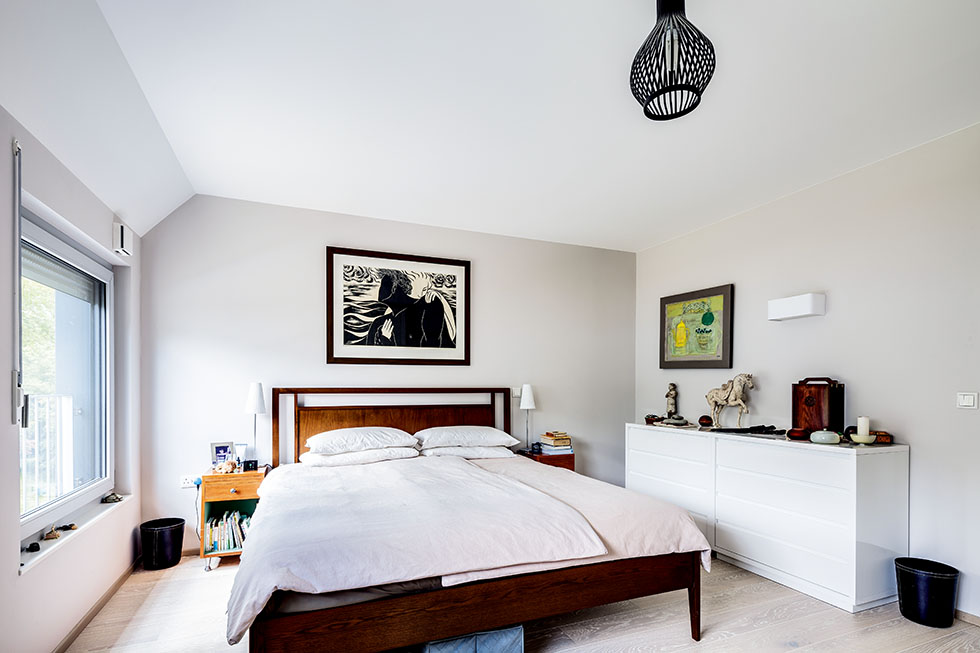 walden-house-bedroom
