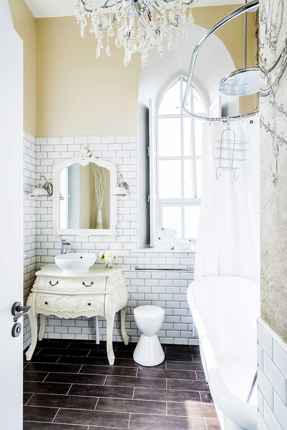 camenzind-converted-chapel-bathroom