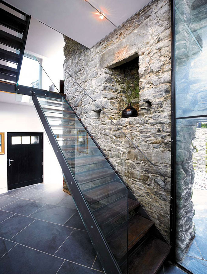 georgian stone and glass staircase