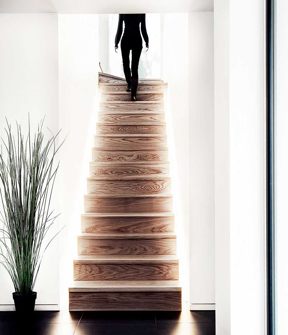bray-house-feature-staircase