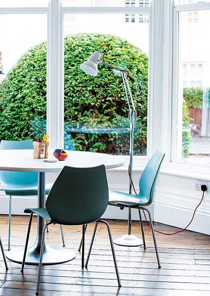 victorian villa white dining area in bay window
