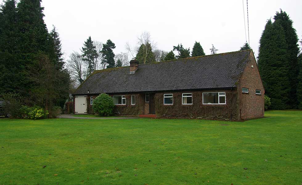 Bungalow for demolition