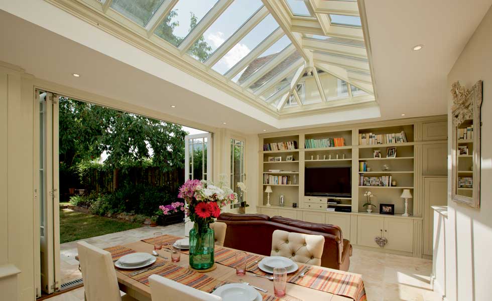 roof lantern in this dining room floods the space with light