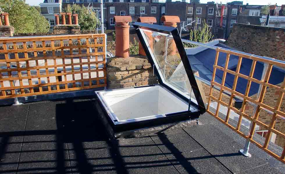 roofglaze rooflight hinged flatglass on rooftop trellice