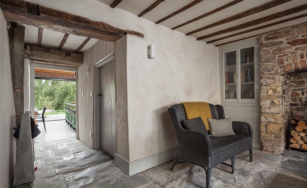 cottage-living-room-with-through-view