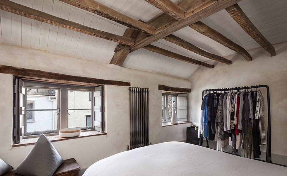 cottage-first-floor-master-bedroom-with-timber-windows