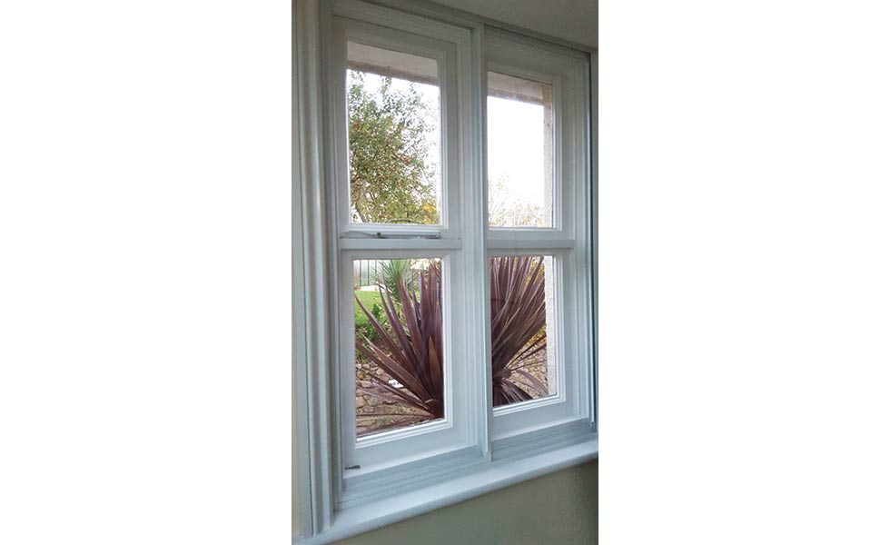 Horizontal sliding unit