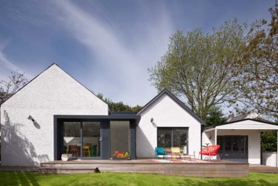 Extended and renovated bungalow
