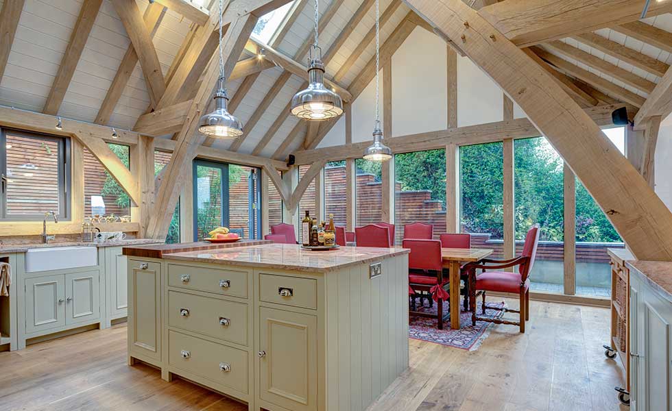 traditional-style-oak-frame-kitchen-diner-extension