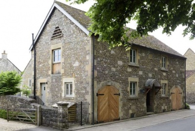 timber windows bath old building