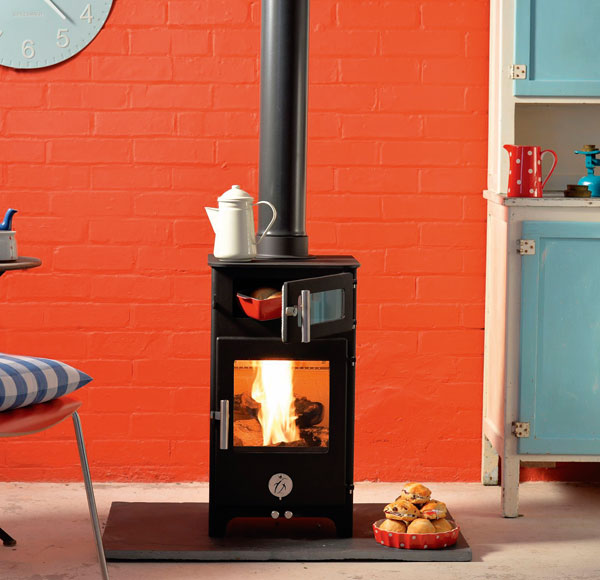 Chilli Penguin Hungry woodburning stove