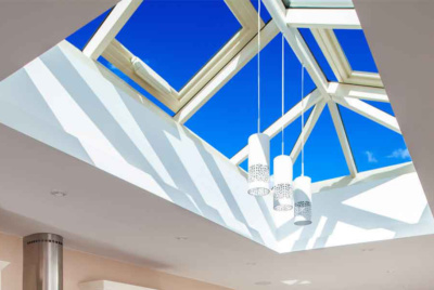 White-roof-window - Alpine