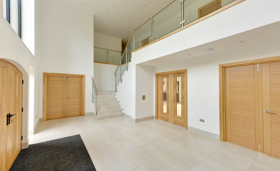 light-wood-hallway-Doorsan