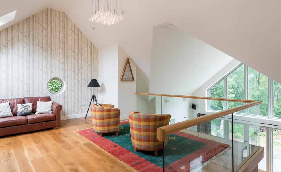 Mezzanine level with glazed balustrade