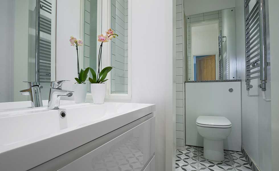 En suite shower room