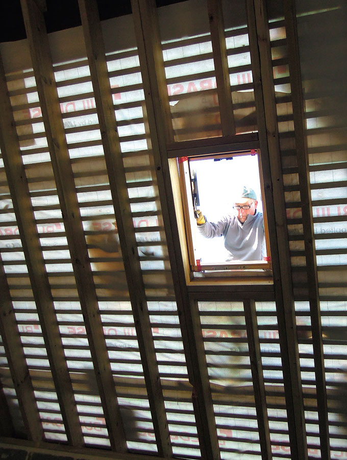 window fitting roof