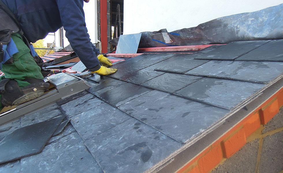 installing-slate-to-roof