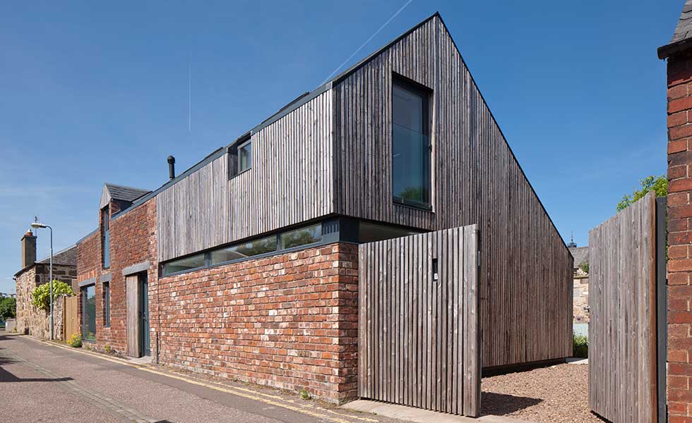 front-elevation-of-extended-former-coach-house